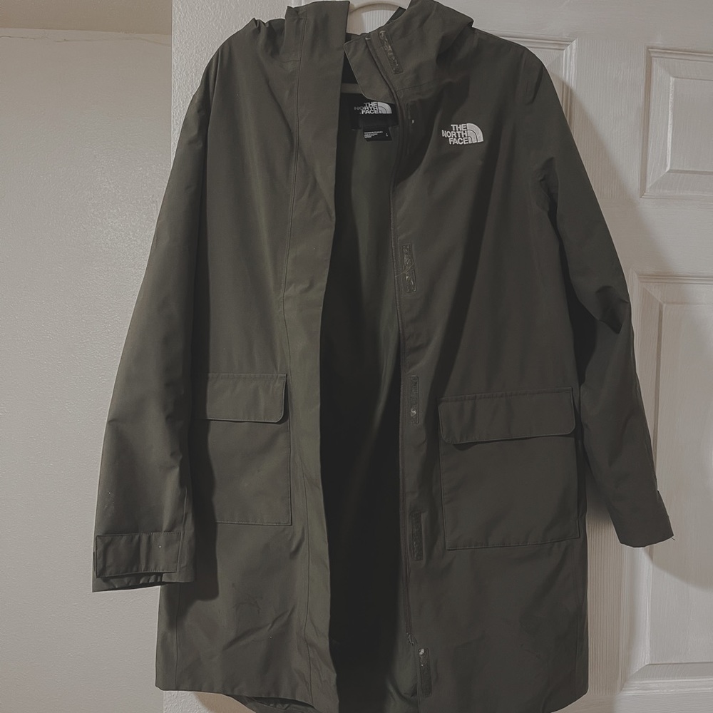 The North Face City Breeze Rain Parka Size L